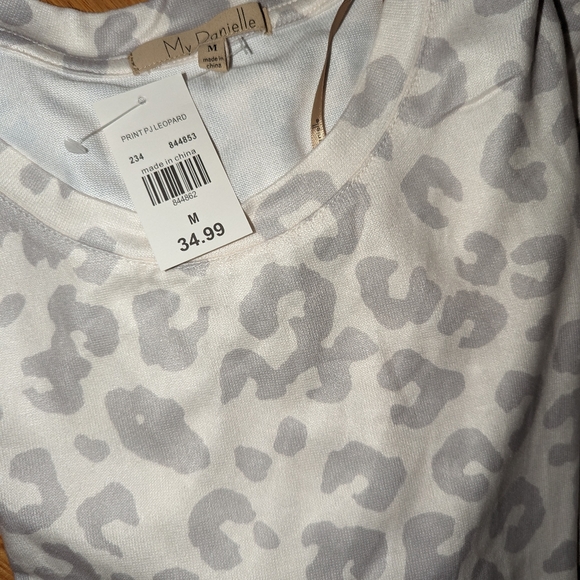 Leopard Print Pajama Set - Picture 2 of 7